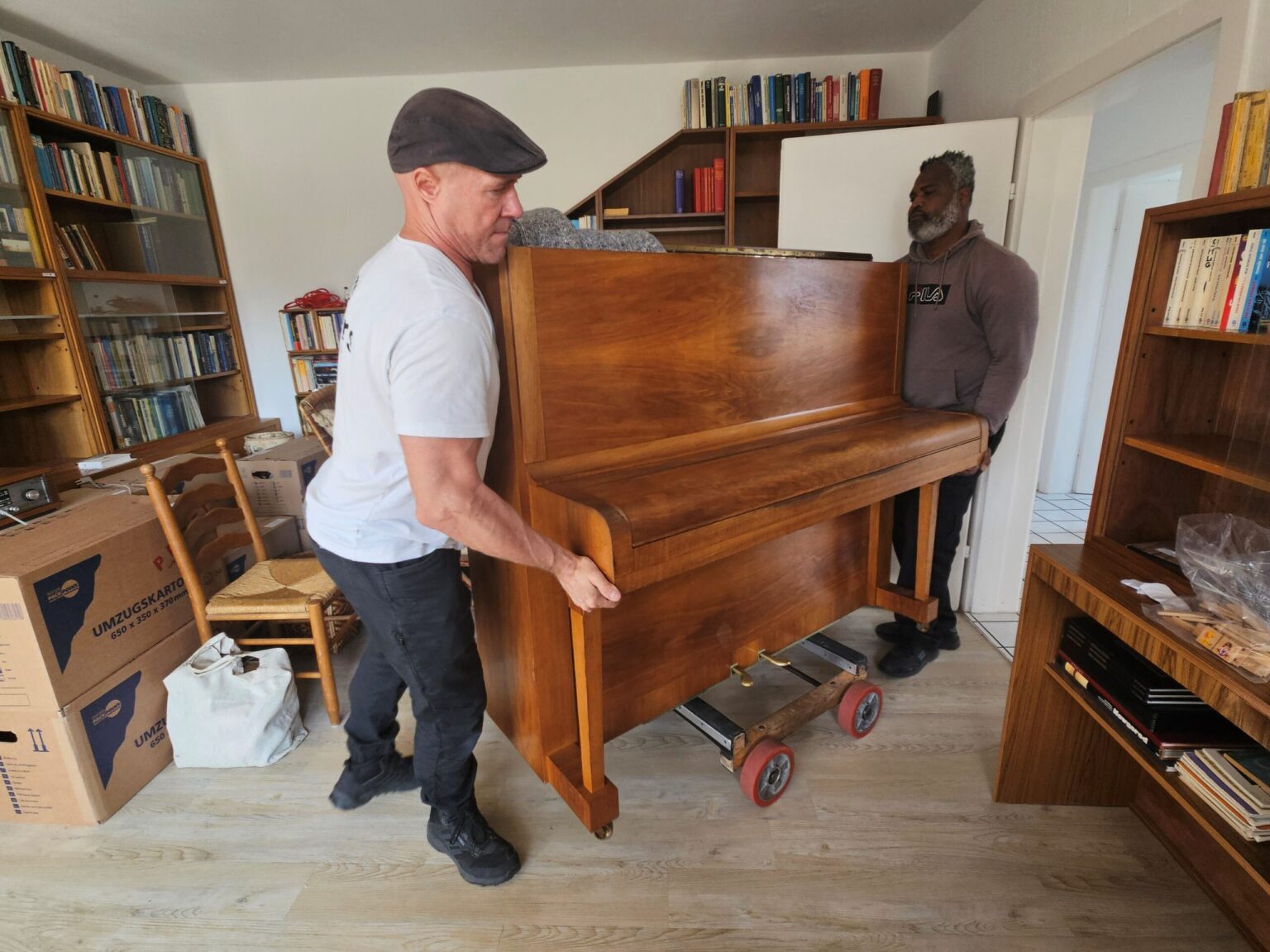 piano-movers-hamburg-klaviertransporte-kiel