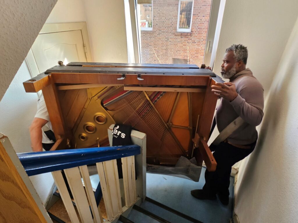 piano-movers-hamburg-klaviertransporte-kiel