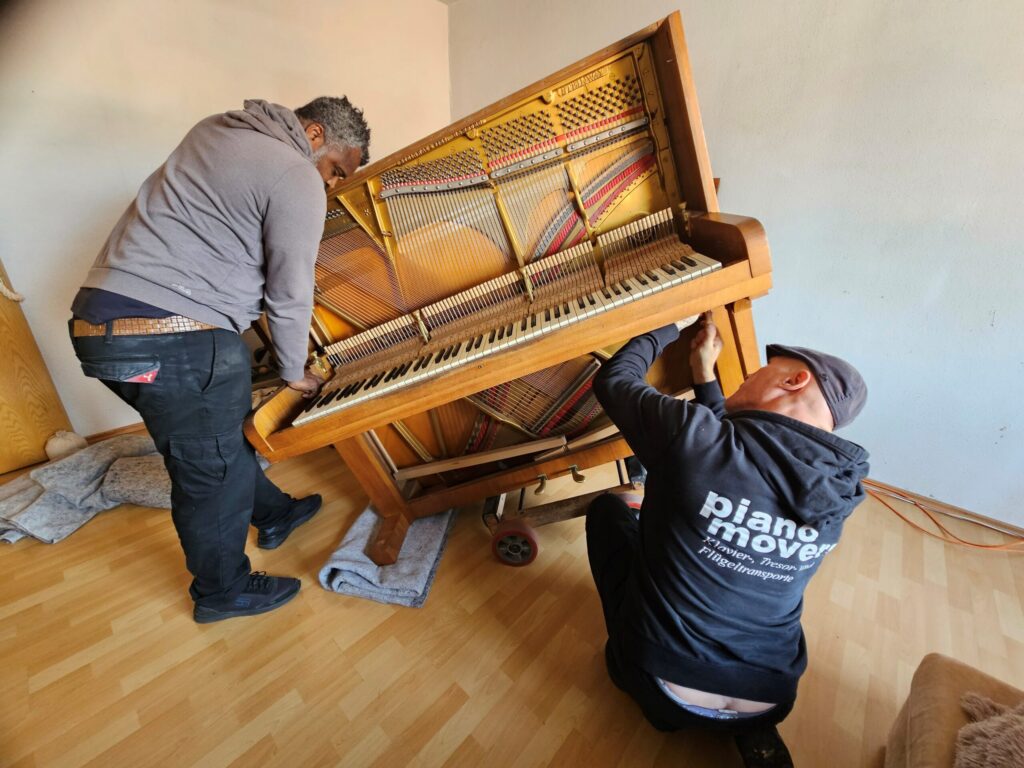 piano-movers-hamburg-klaviertransporte-kiel