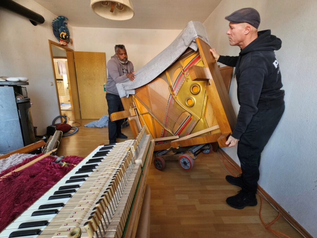 klaviertransporte-hannover-klaviertransporte-norddeutschland-piano-movers