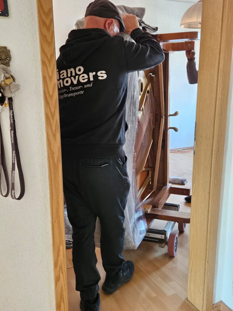 klaviertransporte-hannover-klaviertransporte-norddeutschland-piano-movers